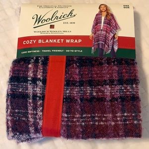 Woolrich women’s cozy blanket wrap